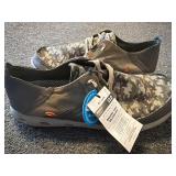 New men's 13 Columbia slip on shoes