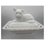 Westmoreland cat in basket dish