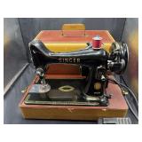 Vintage Singer 99k sewing machine