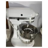 Kitchen aid heavy duty Mixer & attachments