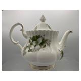 Royal Albert trillium tea pot