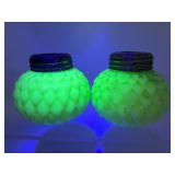 Challinor & Taylor uranium glass S&P shakers