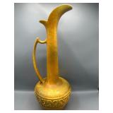 Royal Haeger vase model 4070