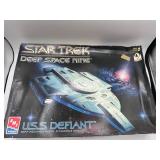 Star Trek USS Defiant model