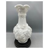Vintage milk glass Loganberry vase