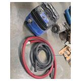 10-gallon vacuum with hoses. 4-263