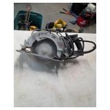 8 1/4 in worm drive saw. 4-137