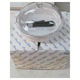 10 1/2' Skillet/ Casserole Dish w Lid New 5-48s