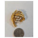 Vintage Leaves w Faux Pearls Brooch 130-11
