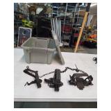 Tub with three medium sized traps. 5-45