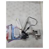 Ott-Lite with Extra Bulbs  D-23