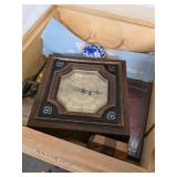 Halo box with contents, see pictures. 45-77