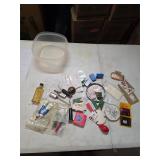 Vintage Singer sewing lot. T4