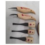 Wood carving kit. 11-36