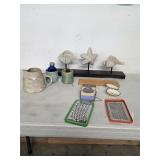 Ceramics, ocean themed items, more. 45-4