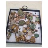 Semi-precious stones for jewelry. 25-39