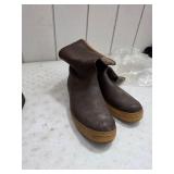 Neoprene boots, I think size 10. 19-71