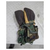 Military arctic mittens with liners. 19-50