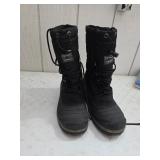 Ranger size 8 winter boots. 19-68