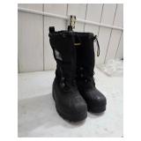 Sorel size 6 boots. 19-64