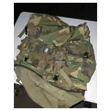 Large ruck sack vintage military. 3-4