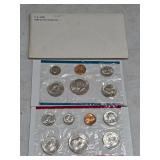 1980 US mint set with both P & D mints. K16