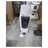 Pellonis space heater. 19-29
