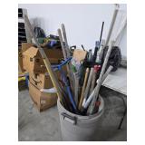 Trash can full of tools, see pictures. 19-3