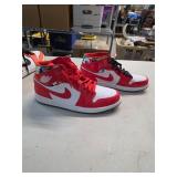 Nike Air Jordan Barcelon Sweater size 12. S-7