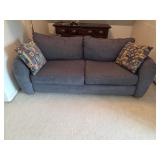 beautiful couch in great condition. D415