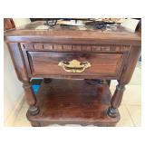 Ethan Allen end table. D239