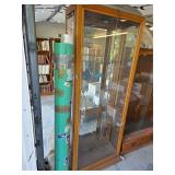 lighted, mirrored, Display cabinet. D588