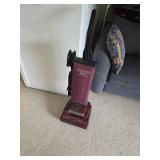 Hoover vacuum. D426