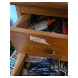 Contents of cabinet, see pictures. D85a