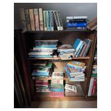 bookshelf with three shelves. D278