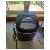 Fridged air ice maker. D40
