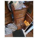 End table with contents. D460