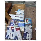 Crown Ming fine China and books lot. 55-4