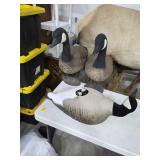 3 Geese decoys. 11-4