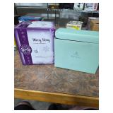 Scentsy warmer and partylite NIB. 55-25
