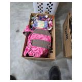 Large sewing lot. K32