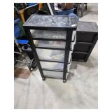 Rolling plastic drawer unit. 5-2
