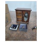 Jewelry box and jewelry. 55-19