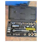 3/8in drive socket and rachet set. 20-29