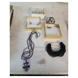 Beautiful jewelry lot, see pictures. 36-8