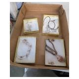 Beautiful jewelry lot, see pictures. 36-9