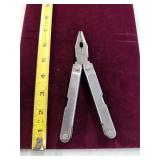Tesco Leatherman style multitool. 26-6