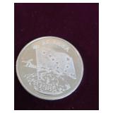 1985 Alaska one troy ounce .999 silver round. 5-56