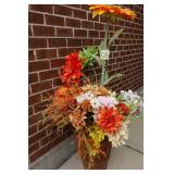 Flowers & 2 basket hampers