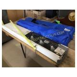 Track light system in the box, two blue folding